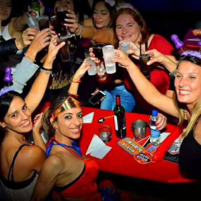 BAR BOLICHE PARA DESPEDIDAS DE SOLTERAS