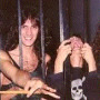 V8 No Murio 40 aniversario ADRIAN CENCI (V8-Logos)